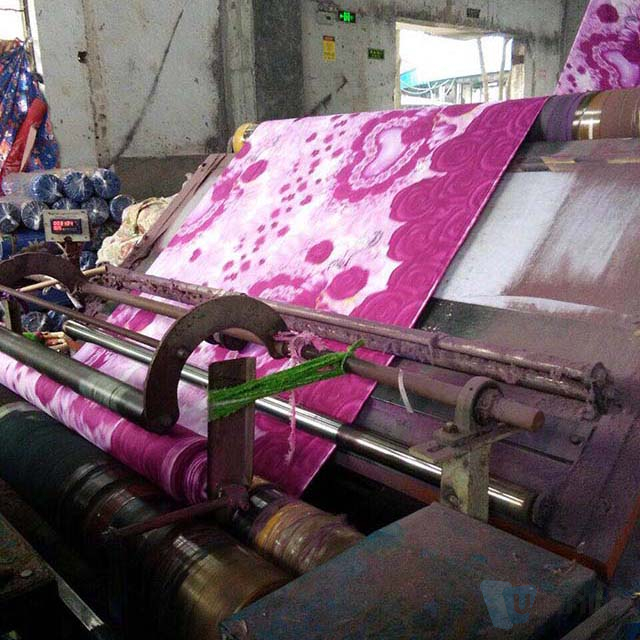 Custom Soft Brushed Bed Sheet Fabric Custom Polyester Flower Printing Fabric