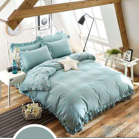 Polyester Yarn Material Four Seasons Bed Sheets Katha Stich Massage Bed Sheet