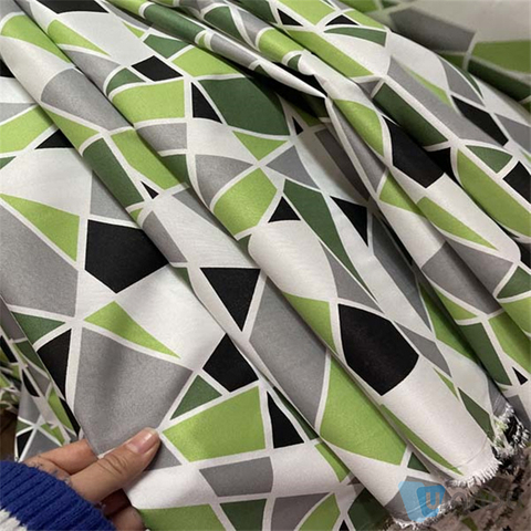 100 Polyester Est Ce Chaud 3D Print Polyester Microfiber Fabric Textile Garment Fabric Printed Fabric130GSM
